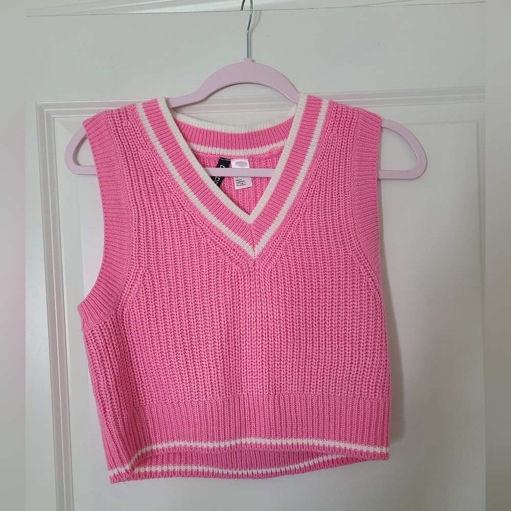 H&M Divided Pink and White Knit Top